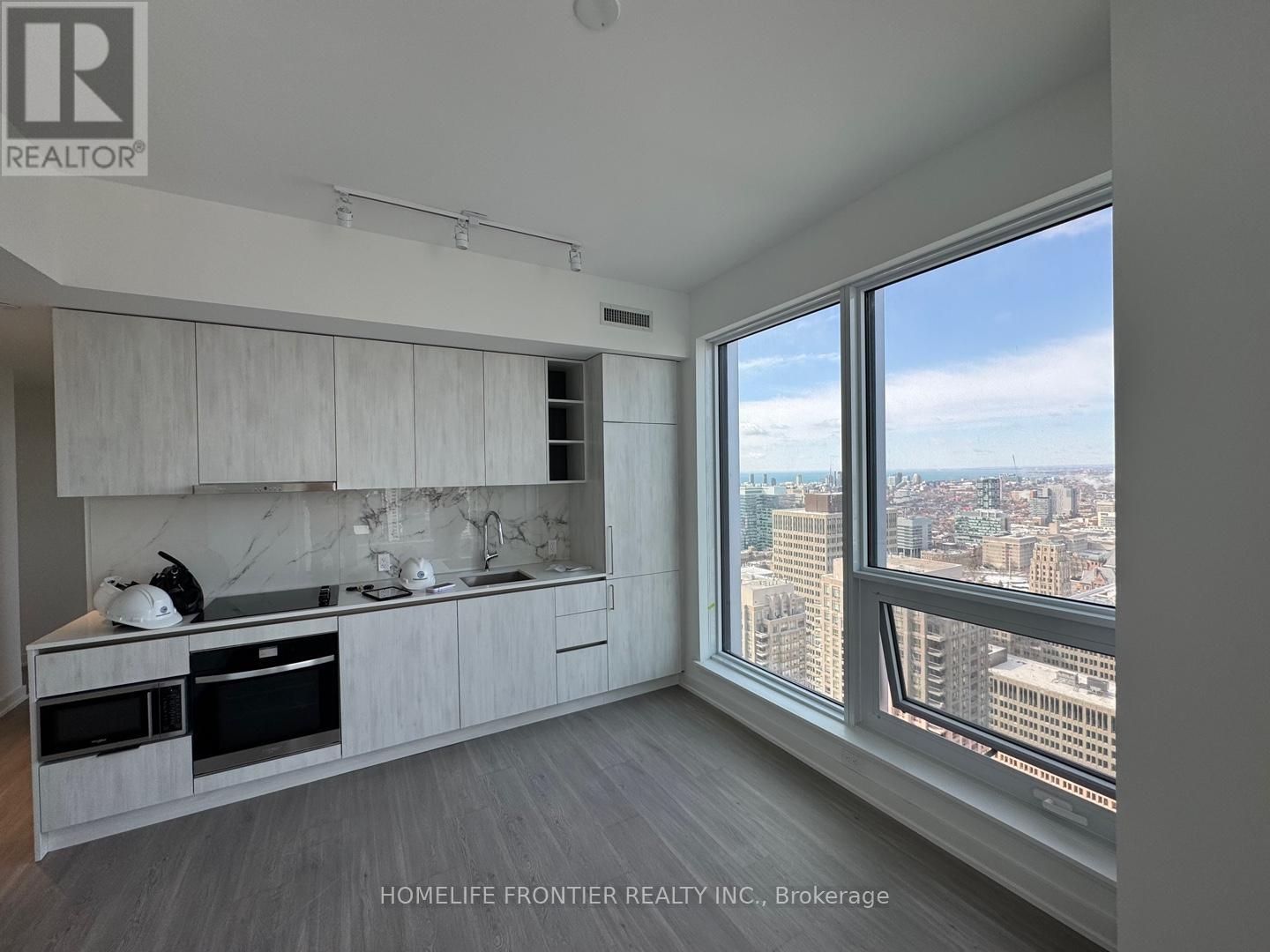 4603 - 8 Wellesley Street W, Toronto, Ontario  M4Y 0J5 - Photo 4 - C12213297