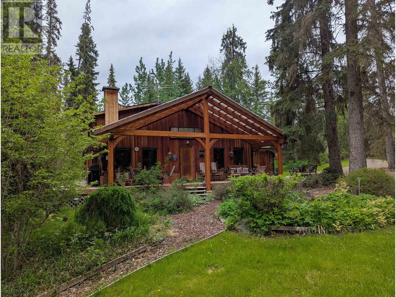 7133 ADAMS ROAD, Smithers, British Columbia