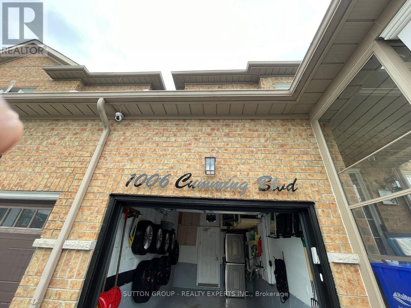 1006 CUMMING BOULEVARD, Milton, Ontario