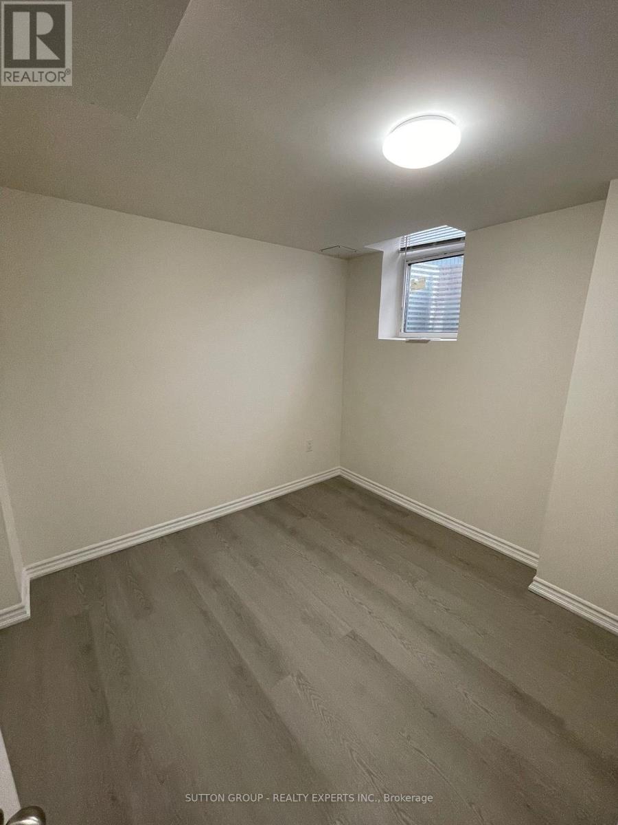 1006 Cumming Boulevard, Milton, Ontario  L9T 6S5 - Photo 8 - W12209798