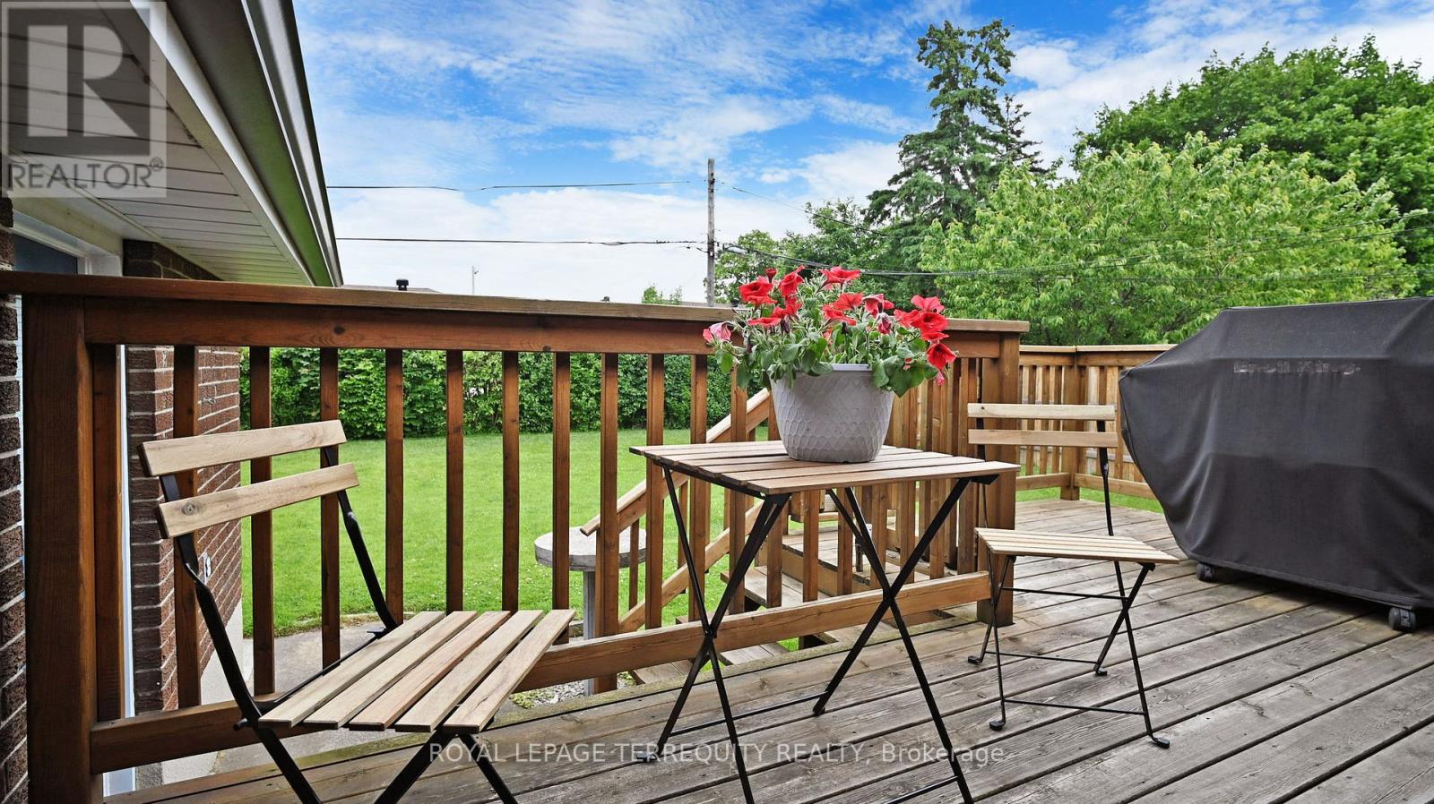 8 Cromer Place, Toronto (Willowridge-Martingrove-Richview), Ontario  M9R 2E1 - Photo 32 - W12212884