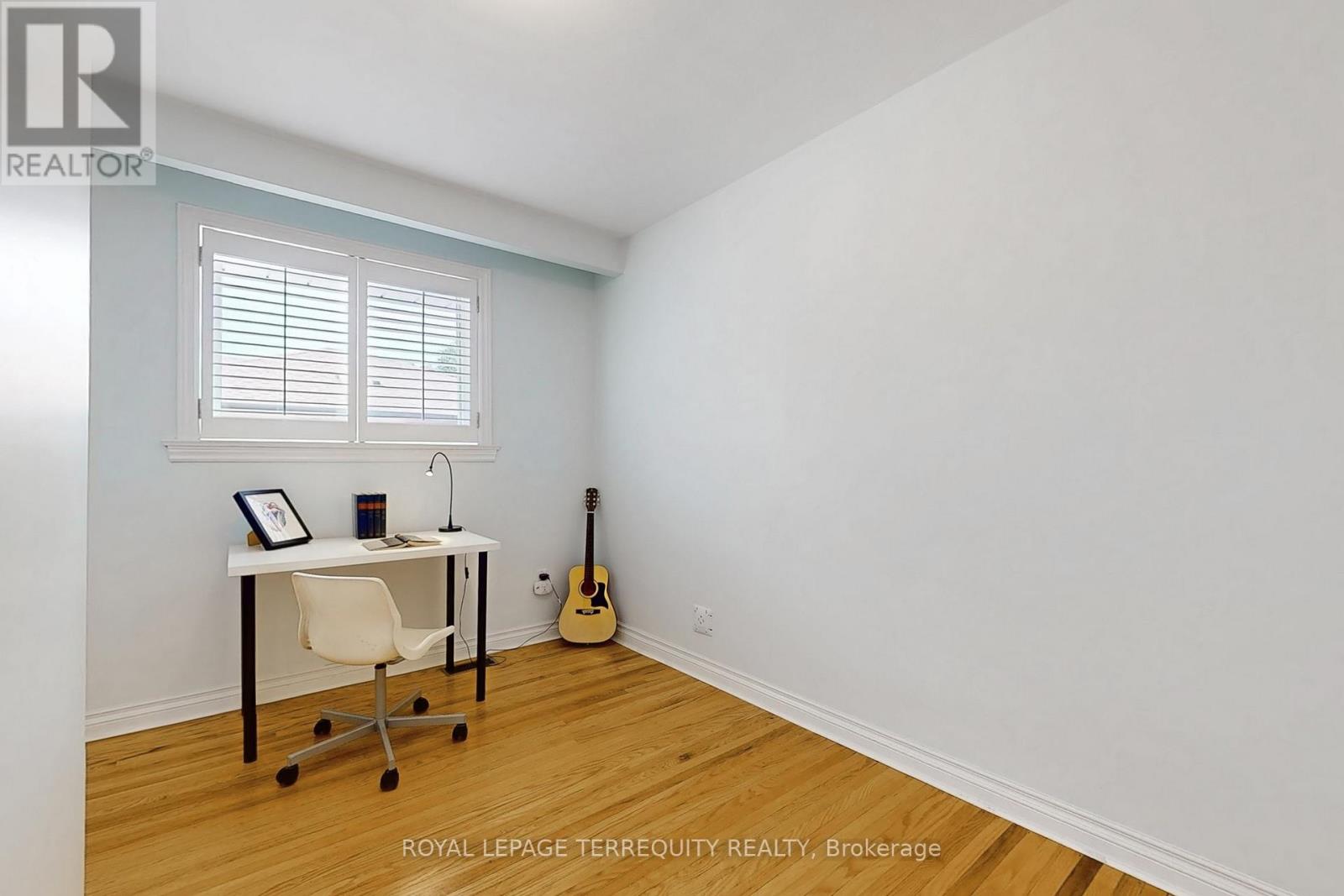 8 Cromer Place, Toronto (Willowridge-Martingrove-Richview), Ontario  M9R 2E1 - Photo 18 - W12212884