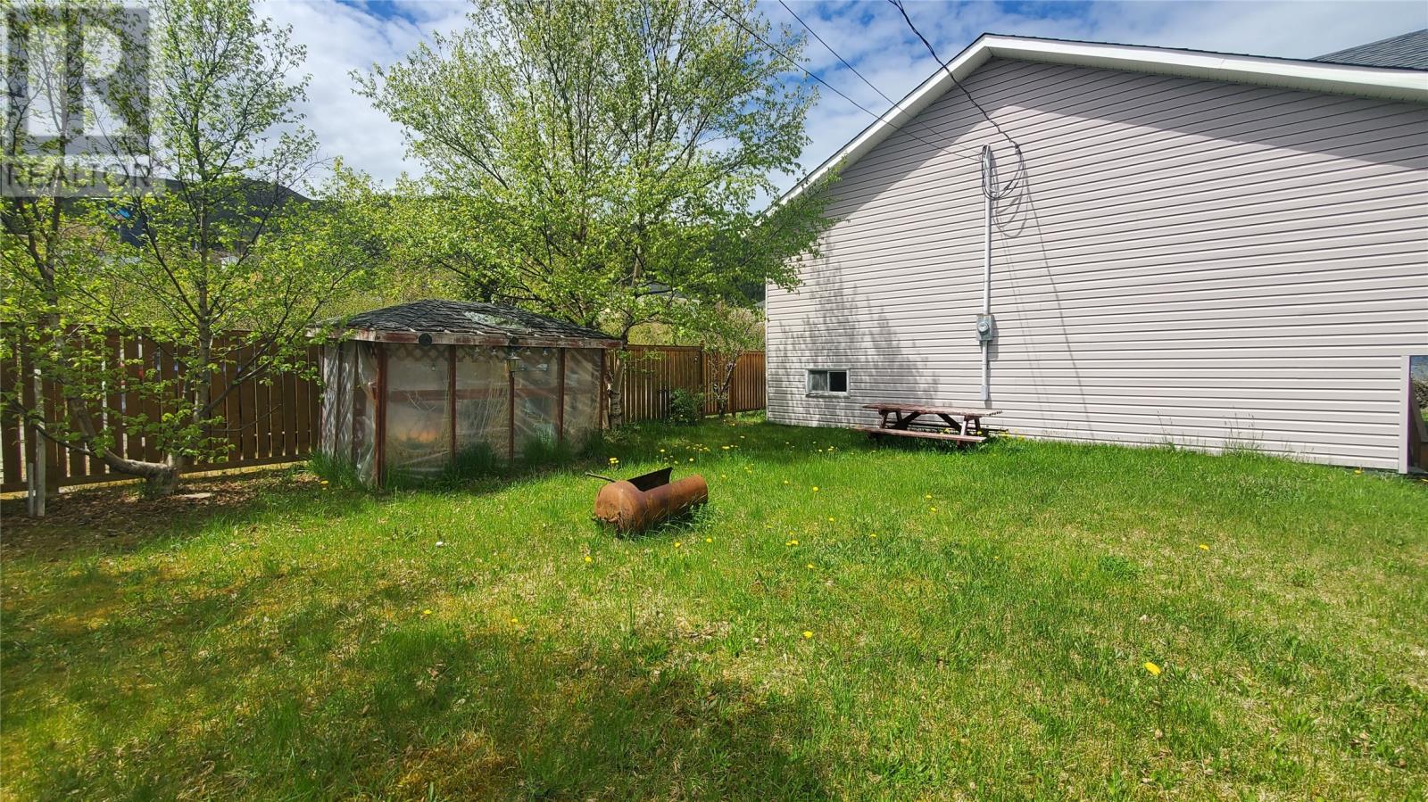 8 Church Lane, Woody Point, Newfoundland & Labrador   - Photo 10 - 1285998