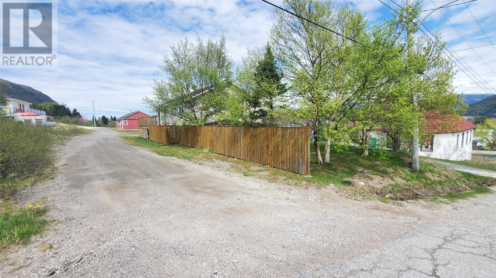 8 Church Lane, Woody Point, Newfoundland & Labrador   - Photo 2 - 1285998