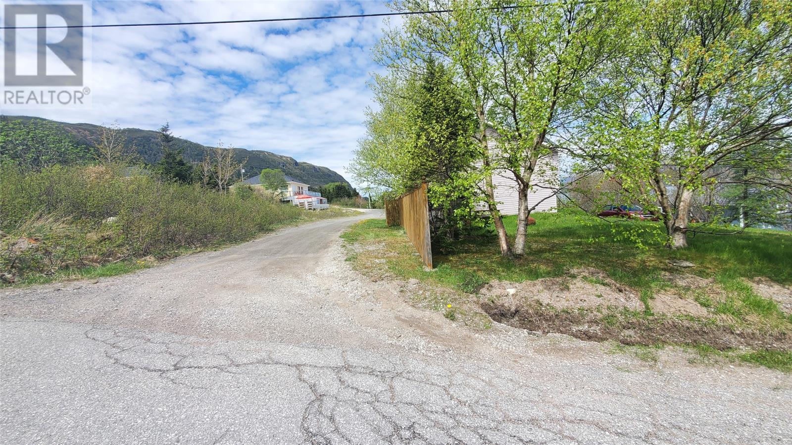 8 Church Lane, Woody Point, Newfoundland & Labrador   - Photo 3 - 1285998