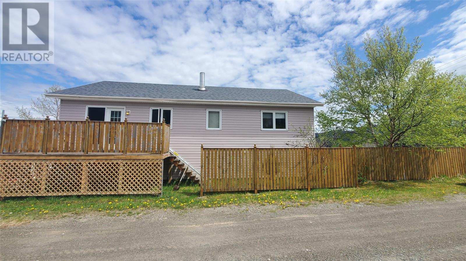 8 Church Lane, Woody Point, Newfoundland & Labrador   - Photo 7 - 1285998