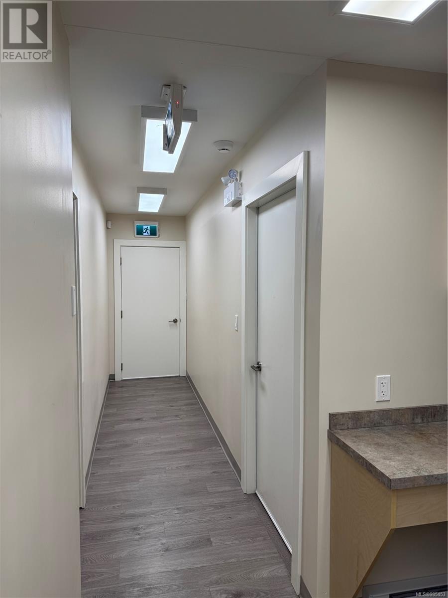 102 549 Haliburton St, Nanaimo, British Columbia  V9R 4W4 - Photo 18 - 985453