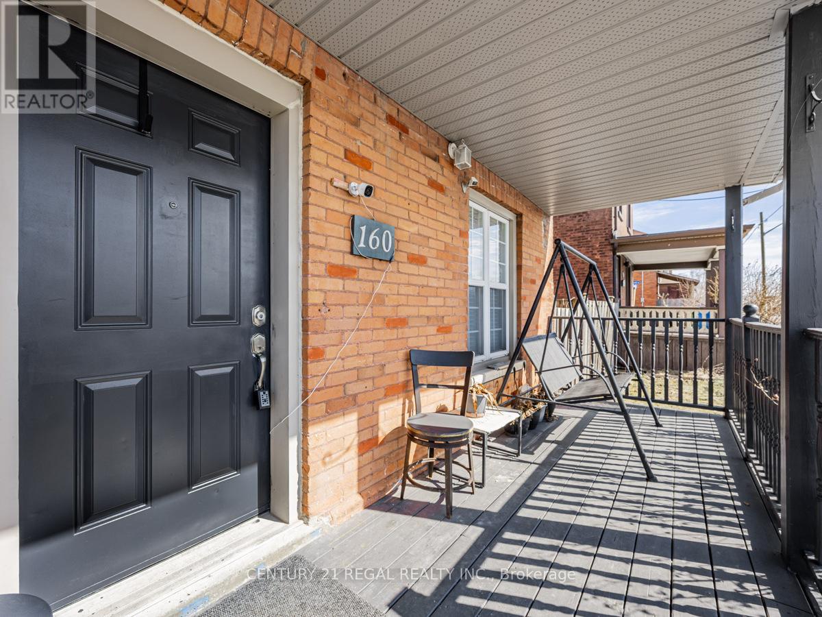 160 Bruce Street, Oshawa, Ontario  L1H 1R2 - Photo 4 - E12213103