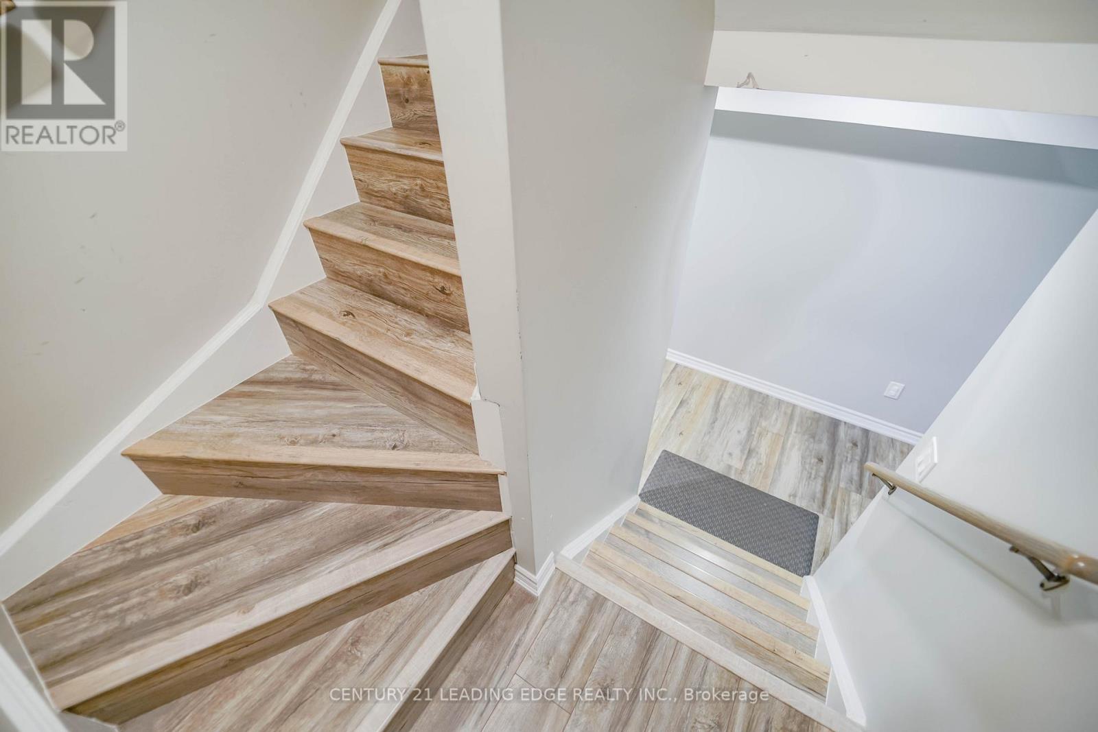 83 Mantz Crescent, Whitby, Ontario  L1R 0L2 - Photo 38 - E12213190