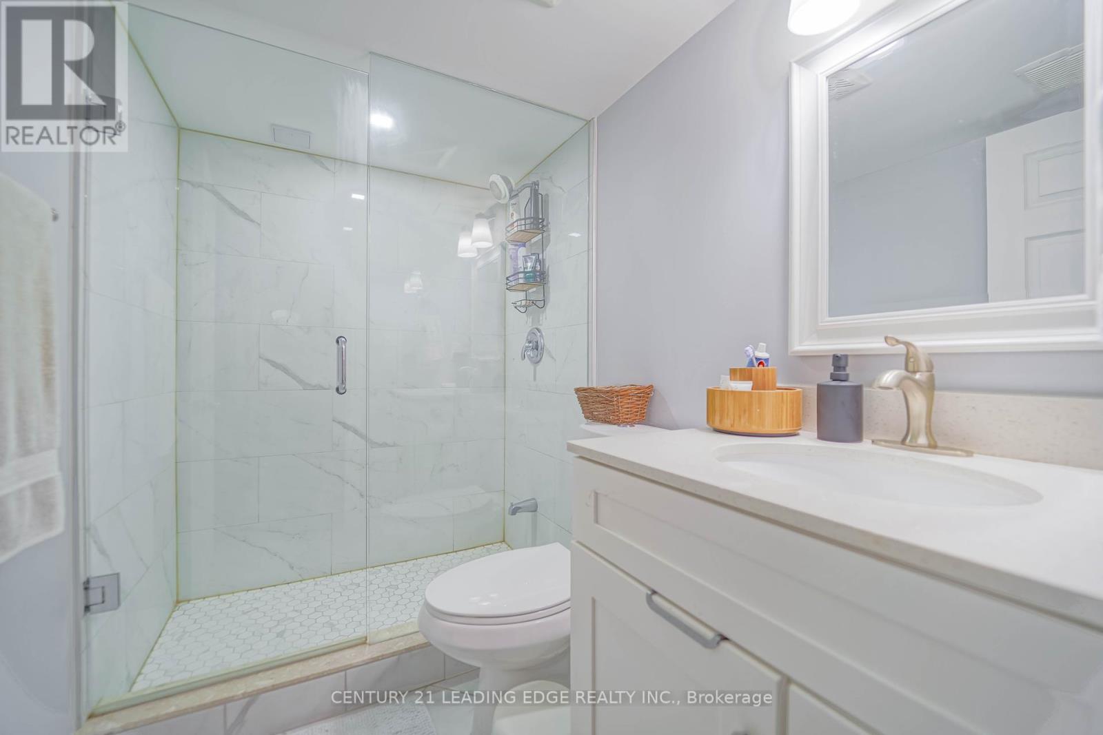 83 Mantz Crescent, Whitby, Ontario  L1R 0L2 - Photo 45 - E12213190