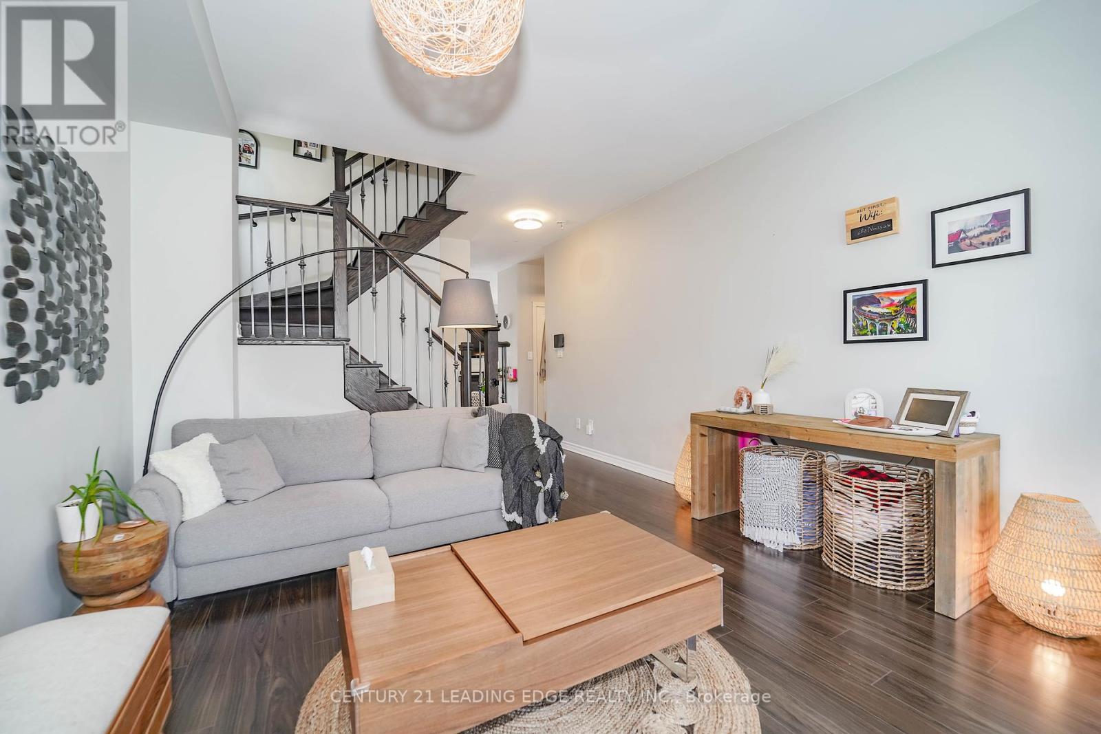 83 Mantz Crescent, Whitby, Ontario  L1R 0L2 - Photo 6 - E12213190