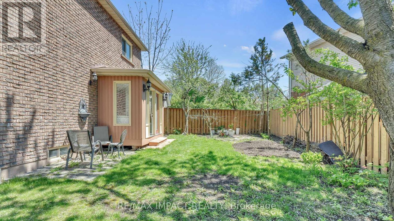 1 Beechnut Crescent, Clarington, Ontario  L1E 1Y5 - Photo 8 - E12213284