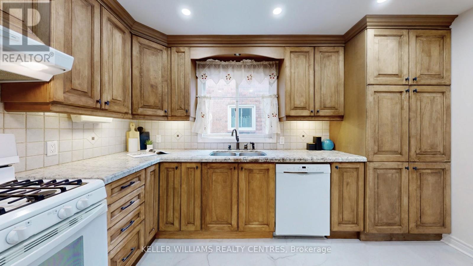 375 Huntsmill Boulevard, Toronto, Ontario  M1W 3R8 - Photo 15 - E12213286