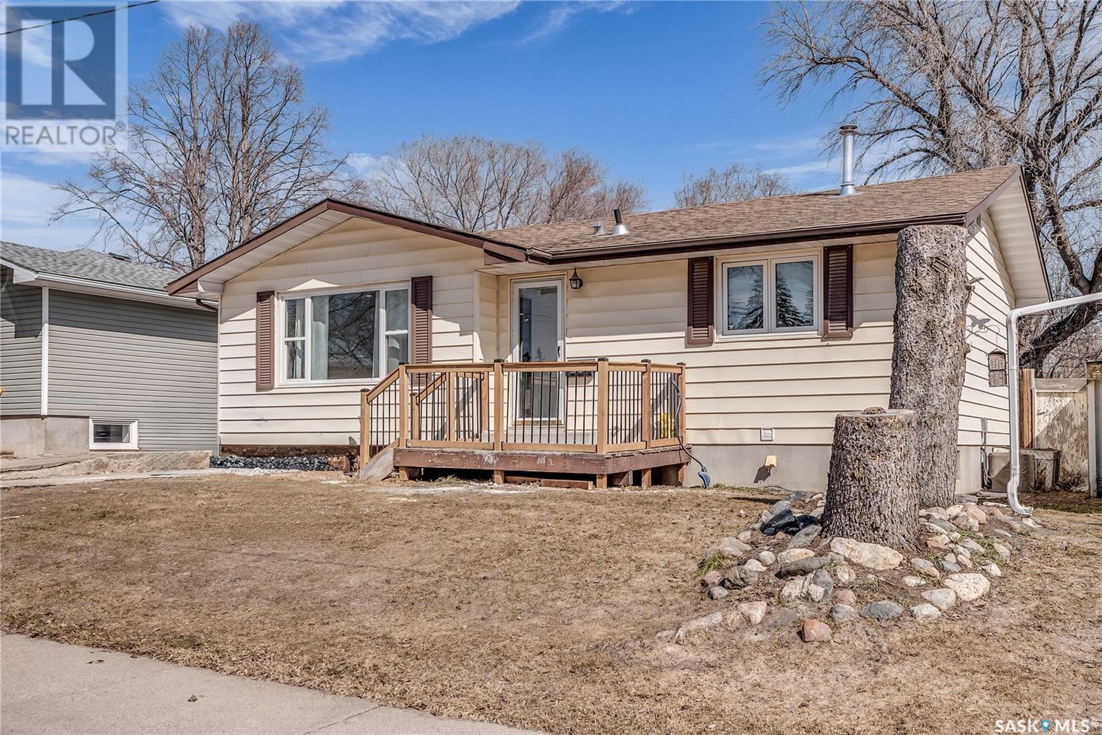 518 T Avenue S, Saskatoon, Saskatchewan  S7M 3B4 - Photo 2 - SK009129