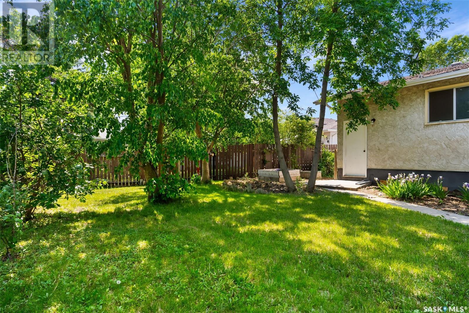 34 Balgonie Bay, Regina, Saskatchewan  S4R 7K3 - Photo 28 - SK009121