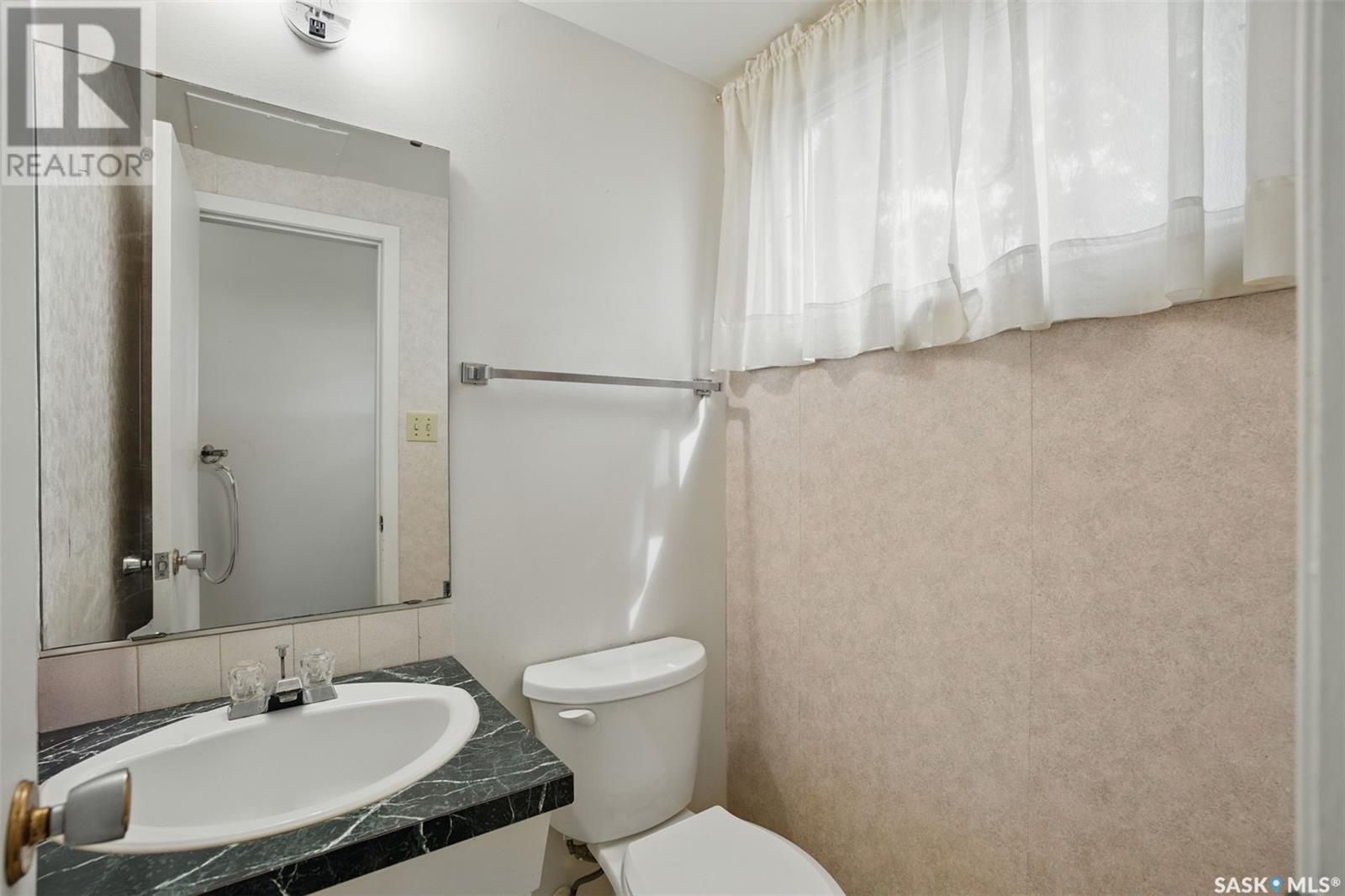 118 East Drive, Saskatoon, Saskatchewan  S7J 2X5 - Photo 16 - SK009055