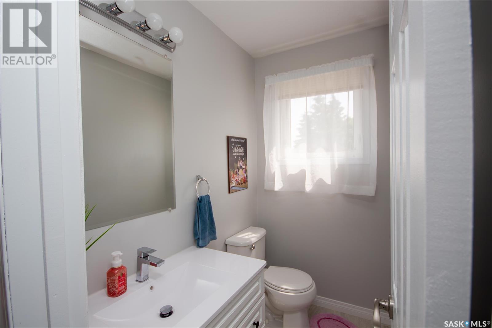 361 36th Street, Battleford, Saskatchewan  S0M 0E0 - Photo 17 - SK008989
