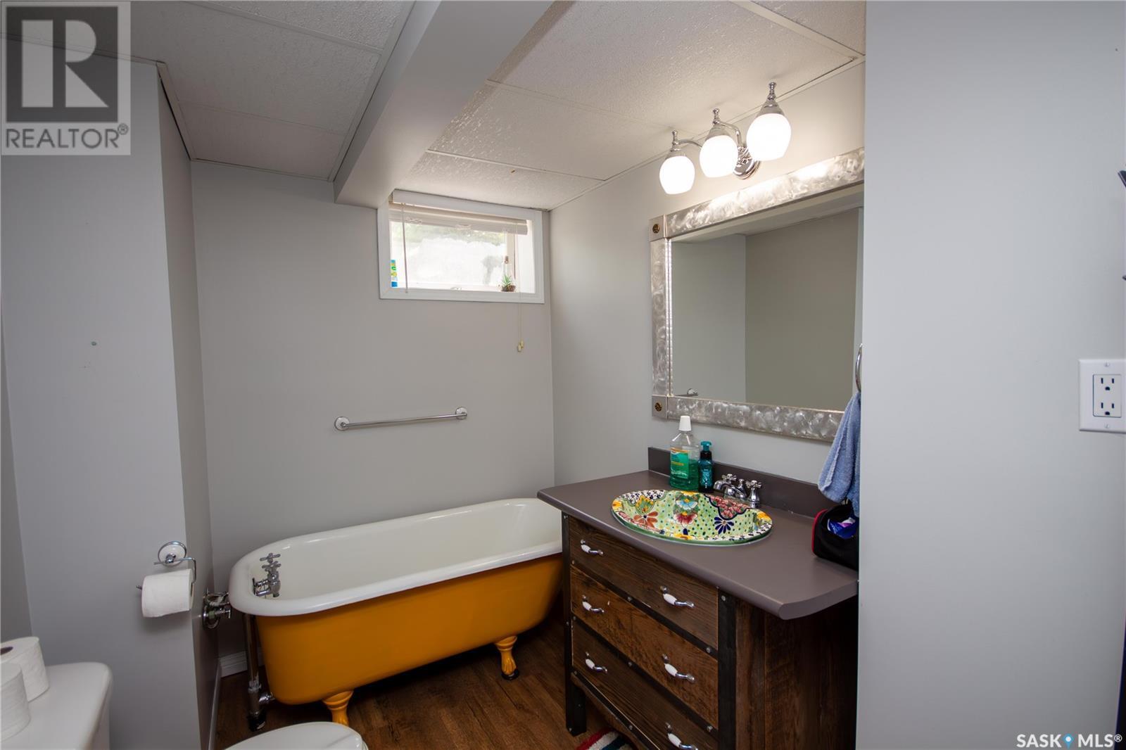 361 36th Street, Battleford, Saskatchewan  S0M 0E0 - Photo 25 - SK008989