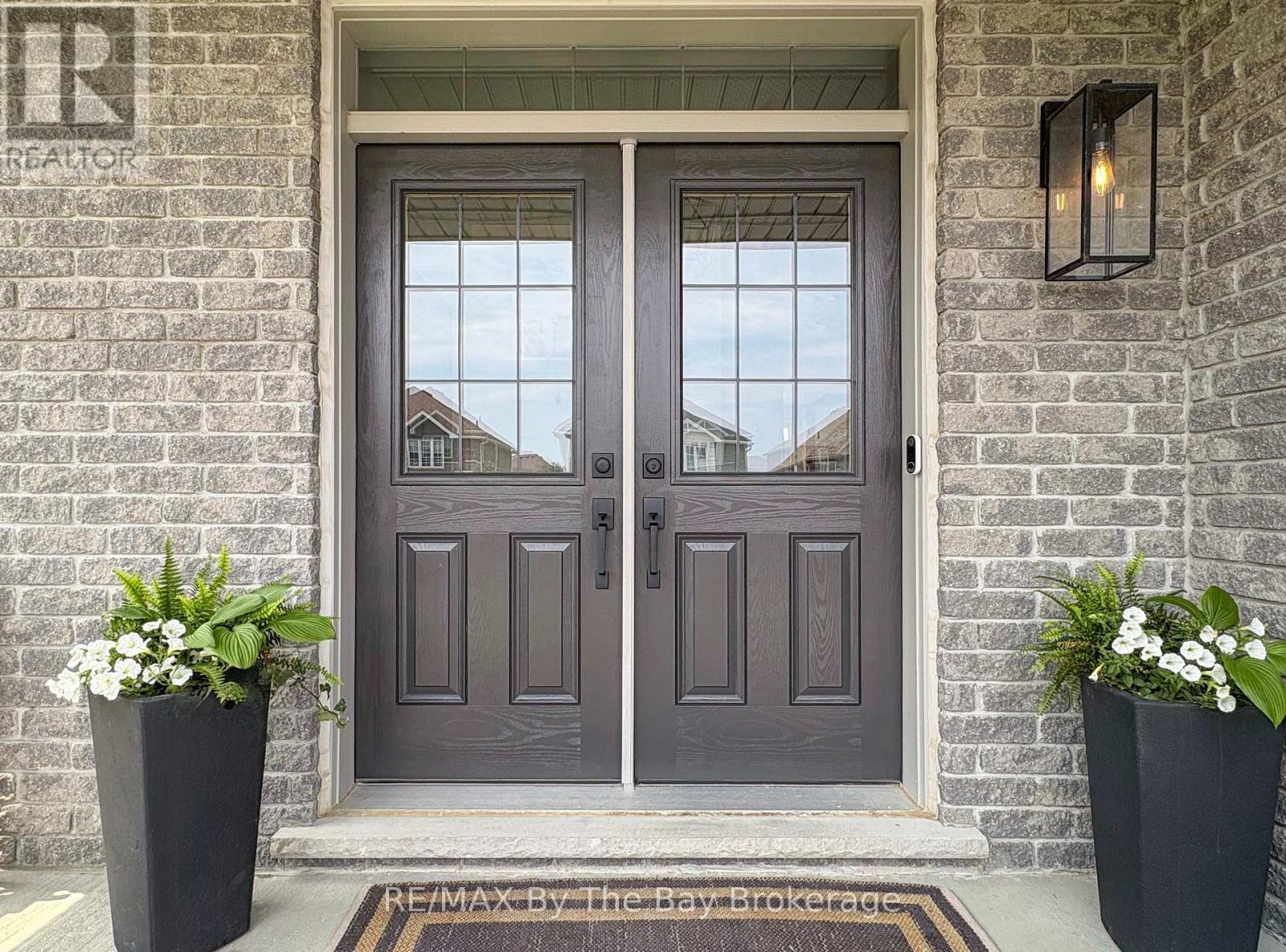 77 Lockerbie Crescent, Collingwood, Ontario  L9Y 0Y8 - Photo 2 - S12212481