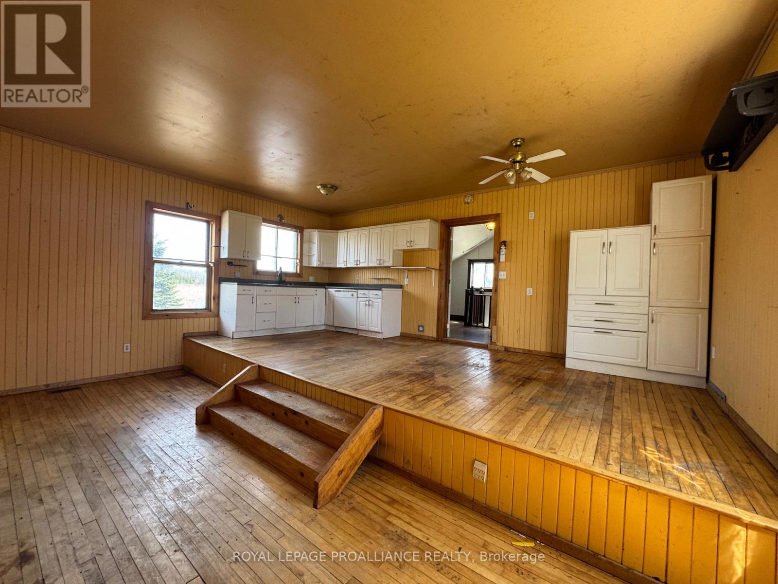 3085 Queensborough Road E, Madoc, Ontario K0K 2K0 - Photo 17 - X12122132
