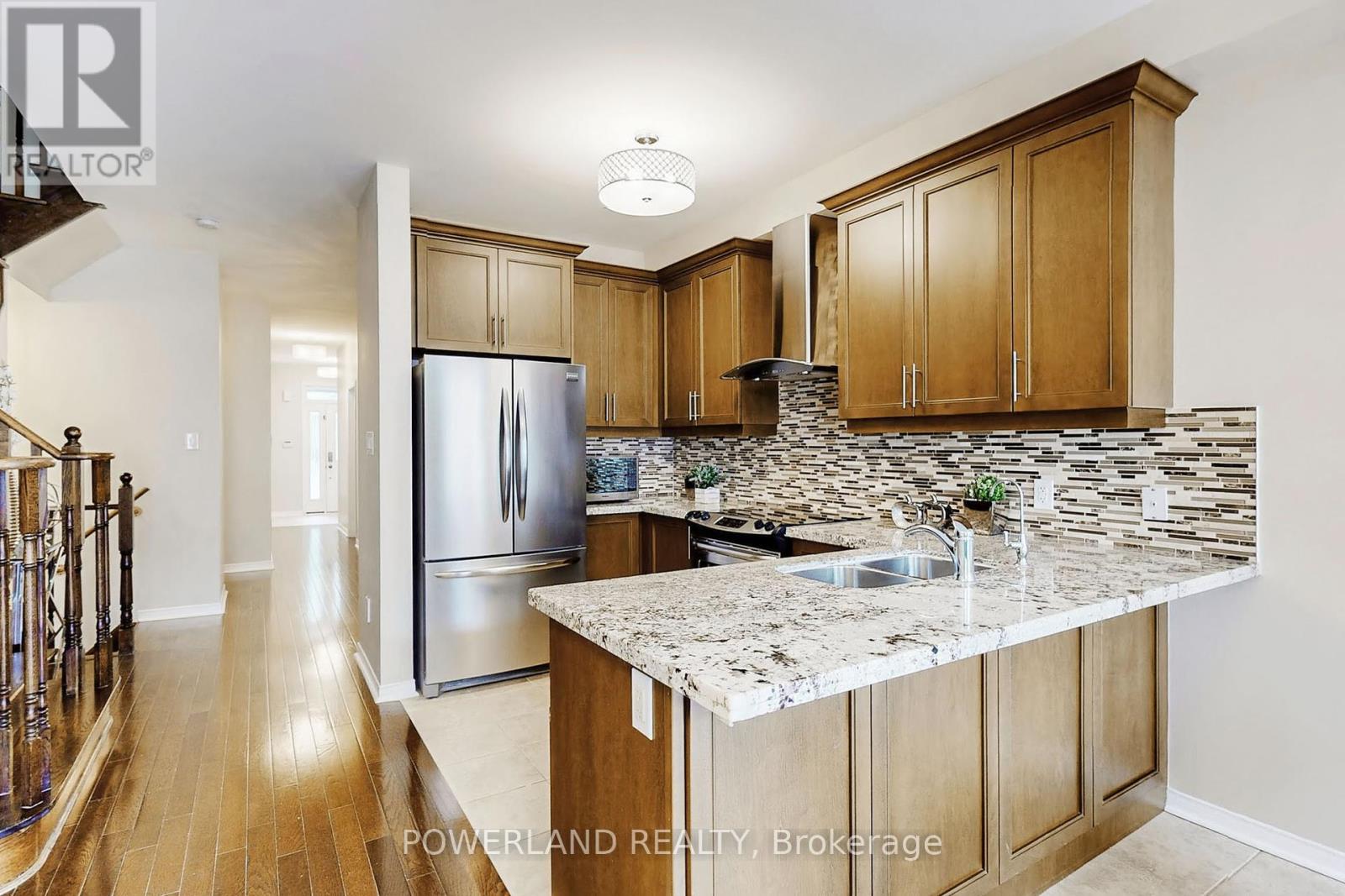 111 Spruce Pine Crescent, Vaughan, Ontario  L6A 0X7 - Photo 12 - N12213146