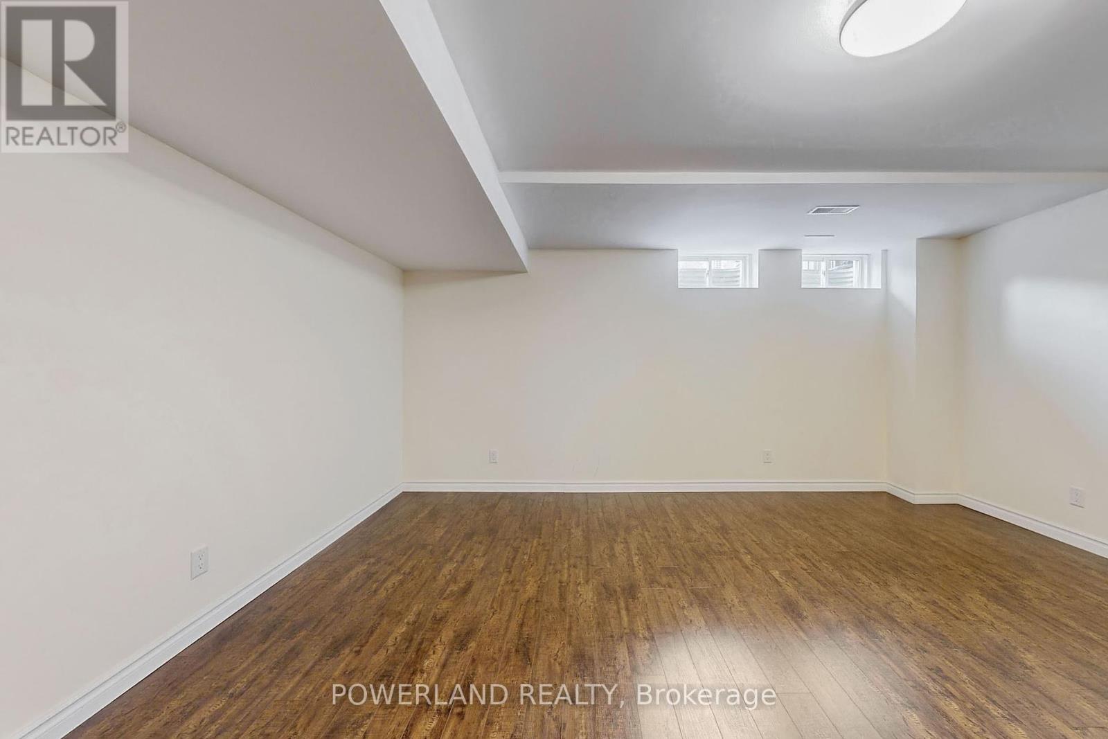 111 Spruce Pine Crescent, Vaughan, Ontario  L6A 0X7 - Photo 34 - N12213146