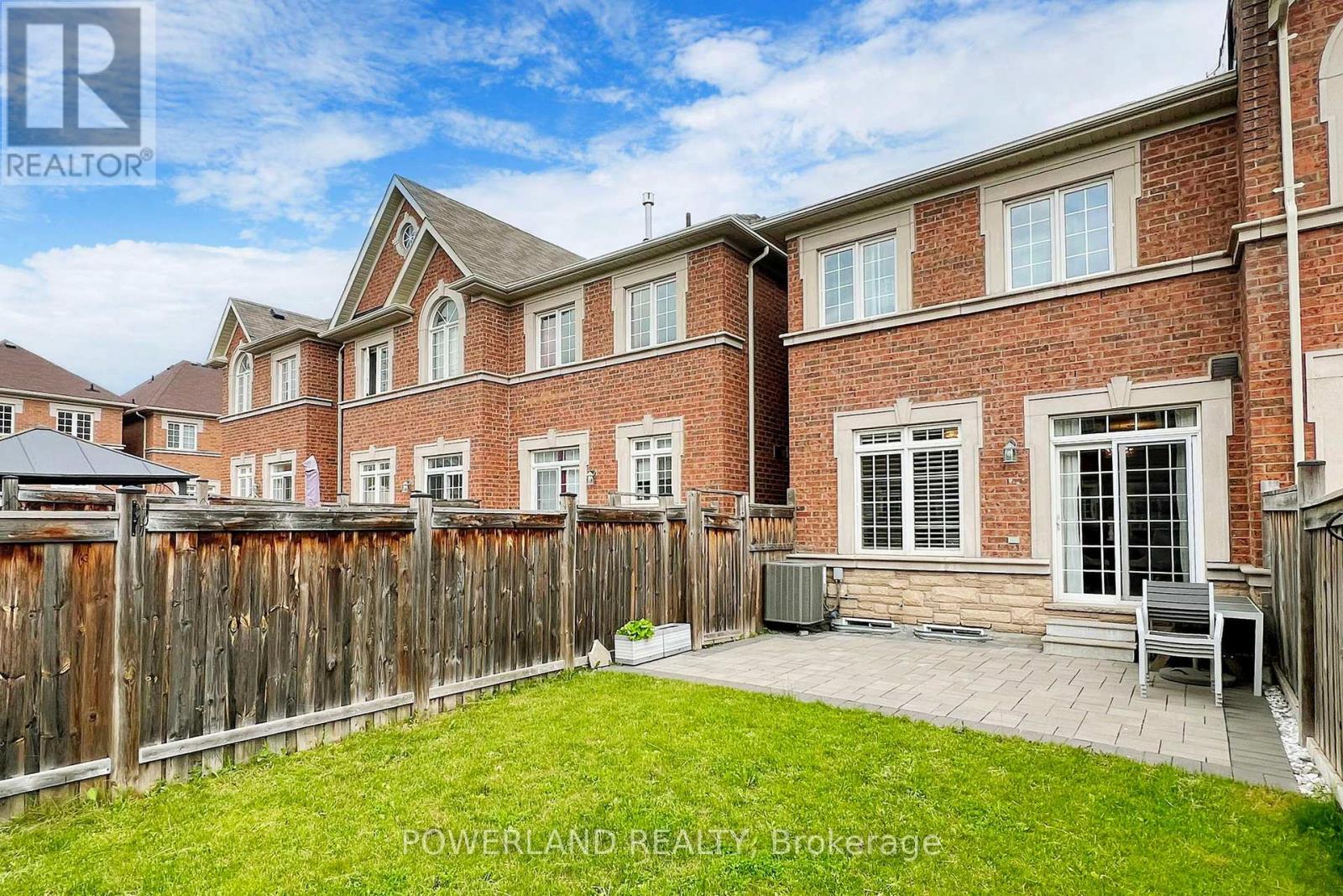111 Spruce Pine Crescent, Vaughan, Ontario  L6A 0X7 - Photo 38 - N12213146