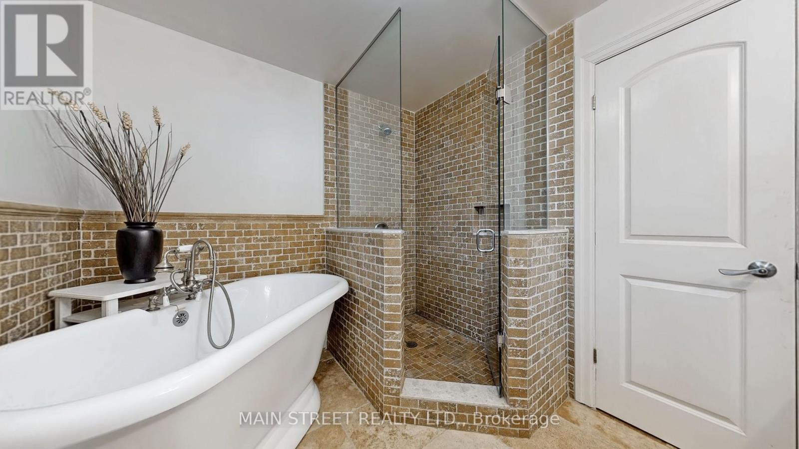 21 Munro Crescent, Uxbridge, Ontario  L9P 1L5 - Photo 24 - N12213156
