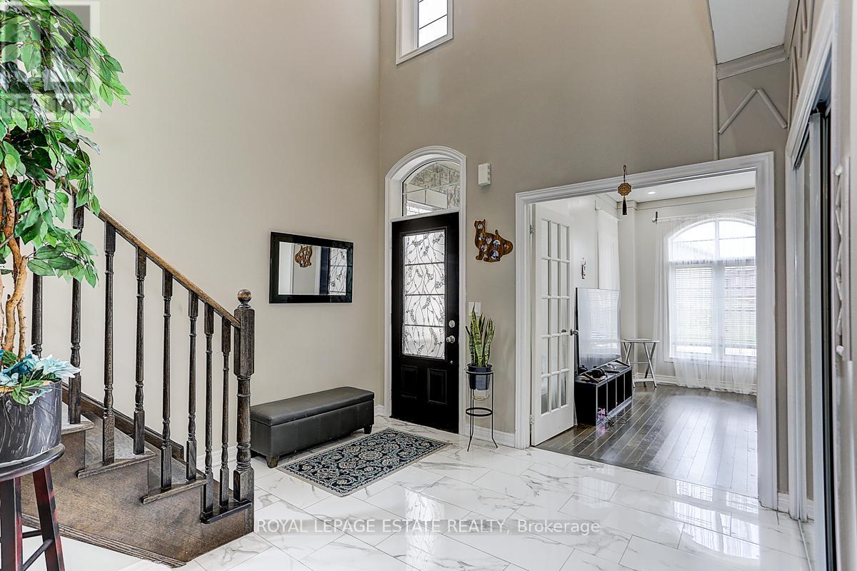 Property at 33 KAVANAGH AVENUE image 4