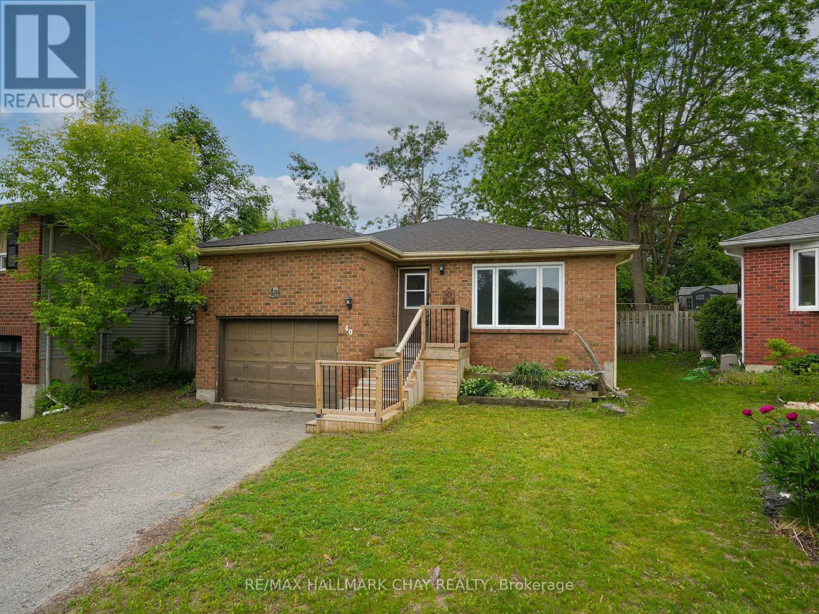 40 Engel Crescent, Barrie, Ontario  L4N 6K5 - Photo 4 - S12213066