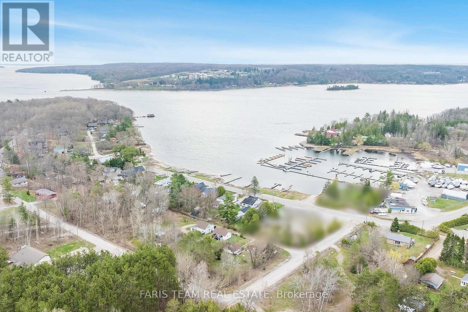 598 Champlain Road, Tiny, Ontario  L9M 0C2 - Photo 27 - S12213097