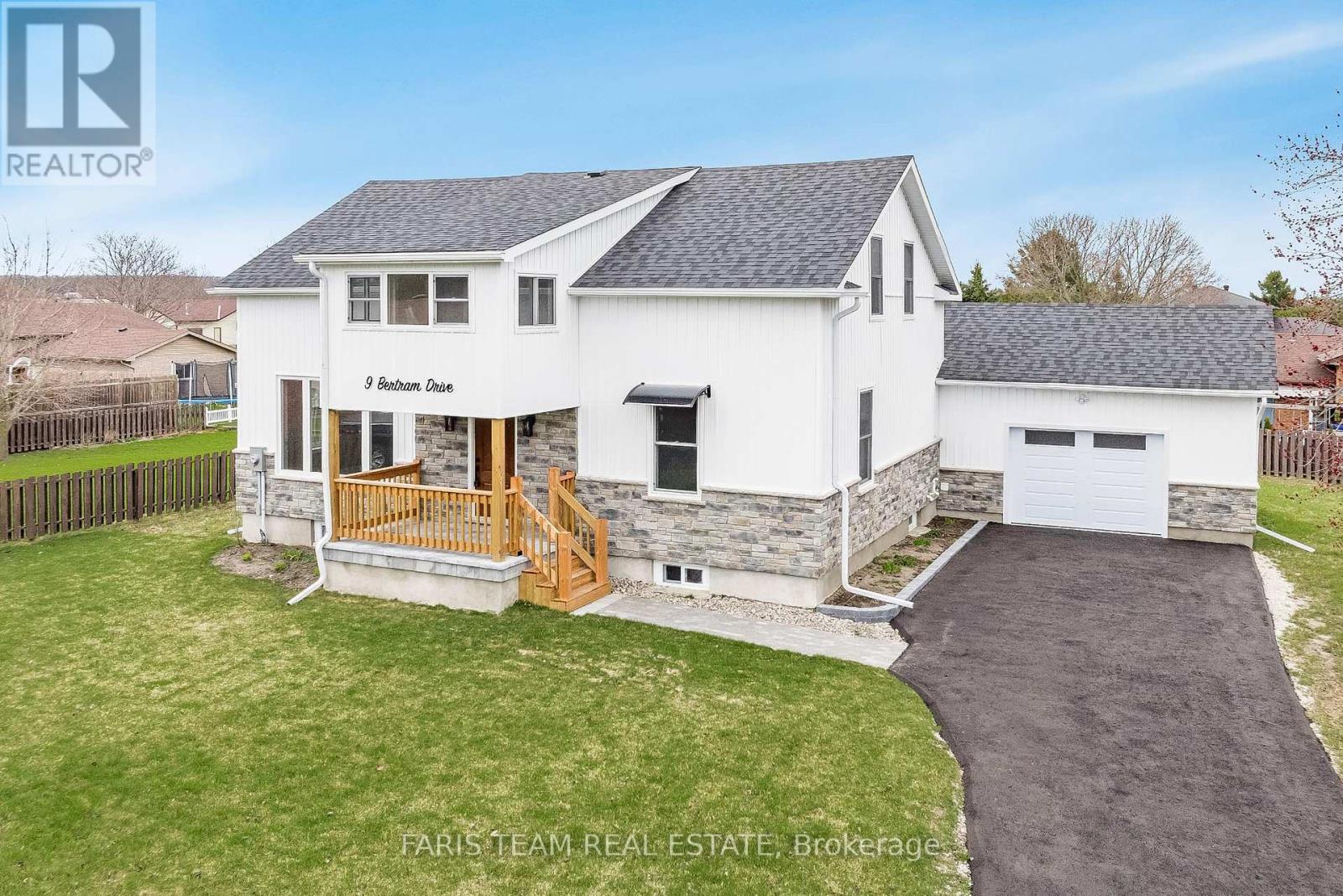 9 Bertram Drive, Springwater, Ontario  L0L 1P0 - Photo 2 - S12213224