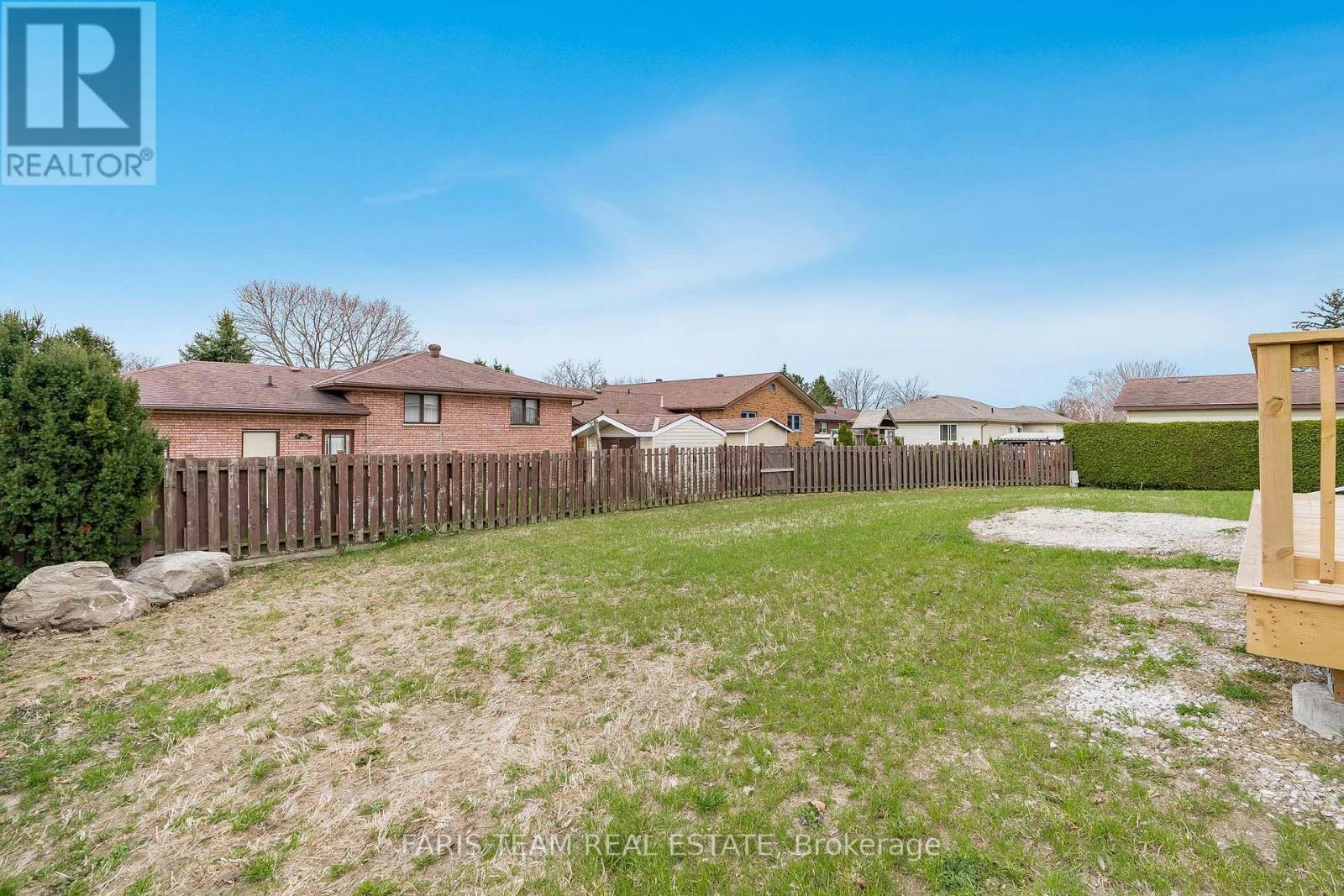 9 Bertram Drive, Springwater, Ontario  L0L 1P0 - Photo 26 - S12213224