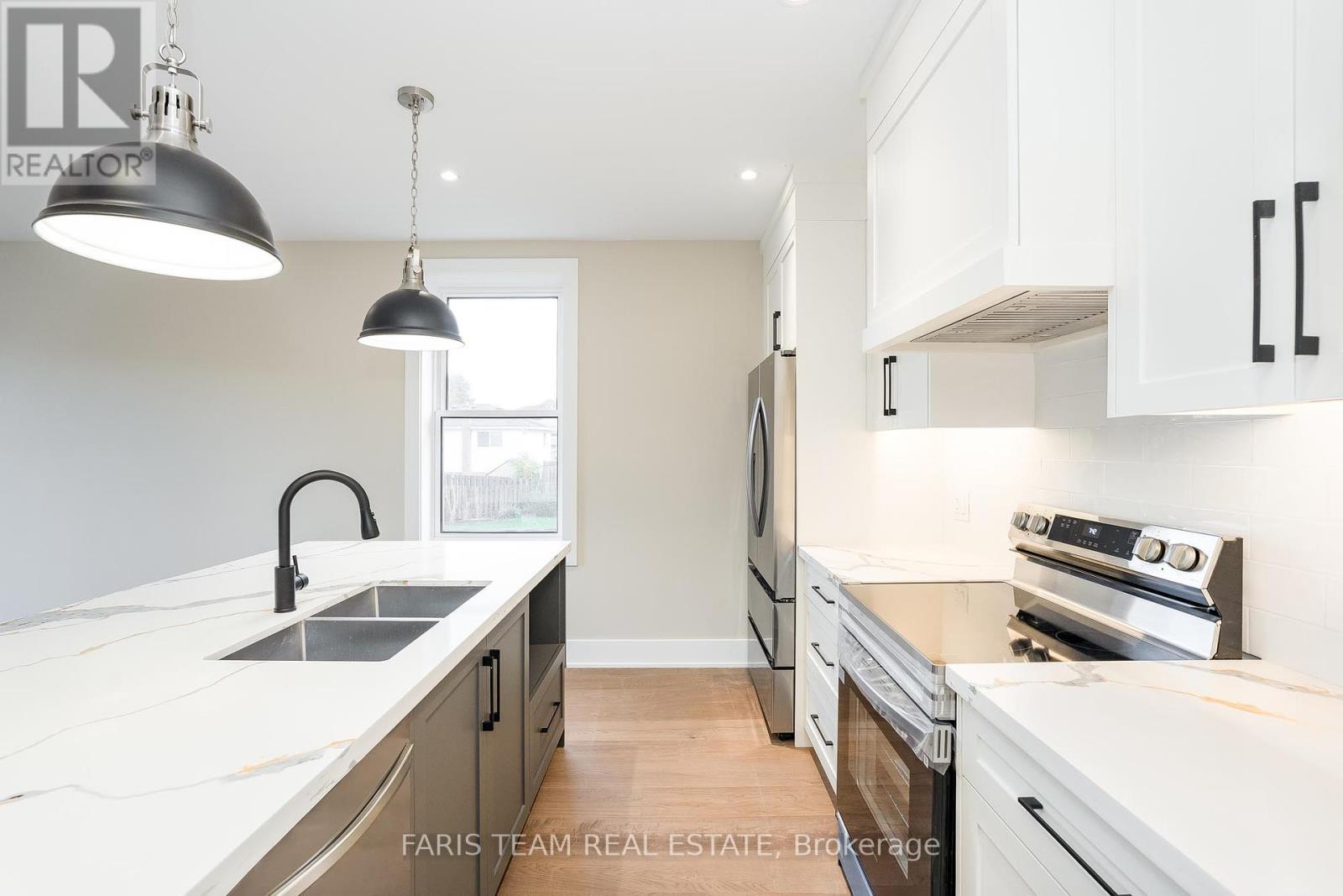 9 Bertram Drive, Springwater, Ontario  L0L 1P0 - Photo 4 - S12213224