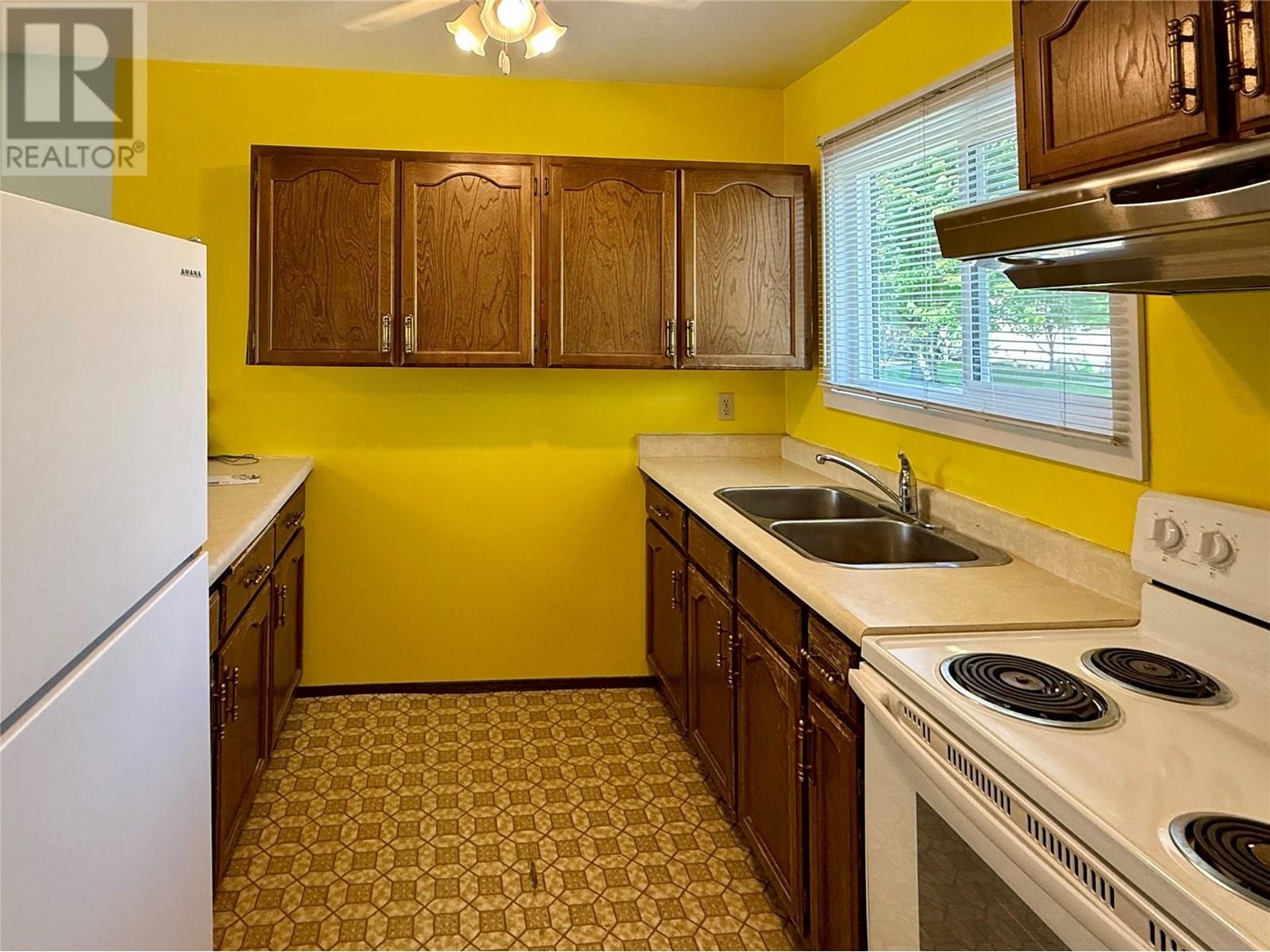 45 Green Avenue W Unit# 41, Penticton, British Columbia  V2A 7E5 - Photo 5 - 10351760