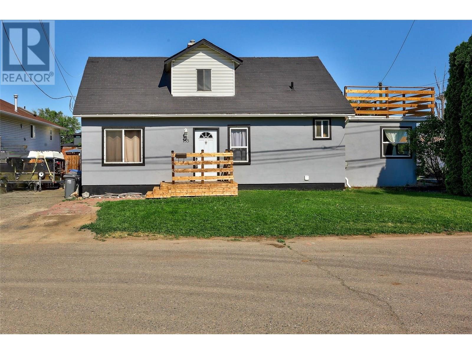 755 Crestline Street, Kamloops, British Columbia