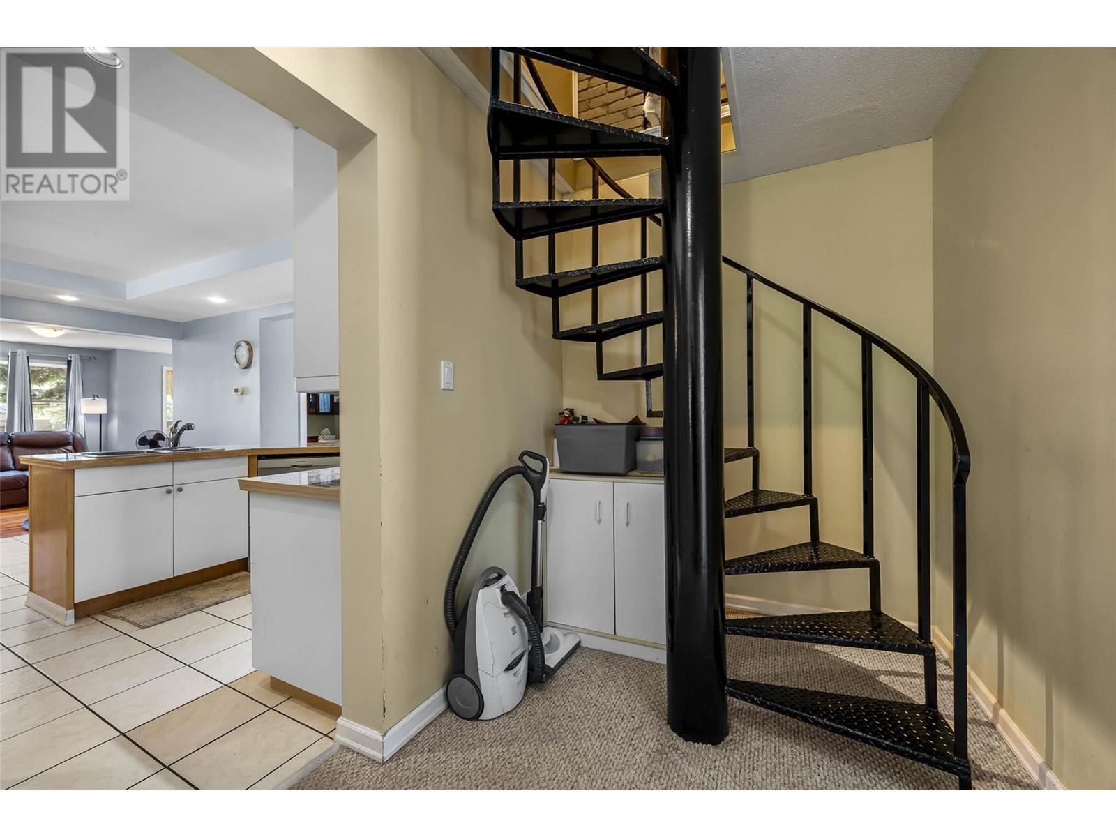 755 Crestline Street, Kamloops, British Columbia  V2B 5X2 - Photo 14 - 10351659