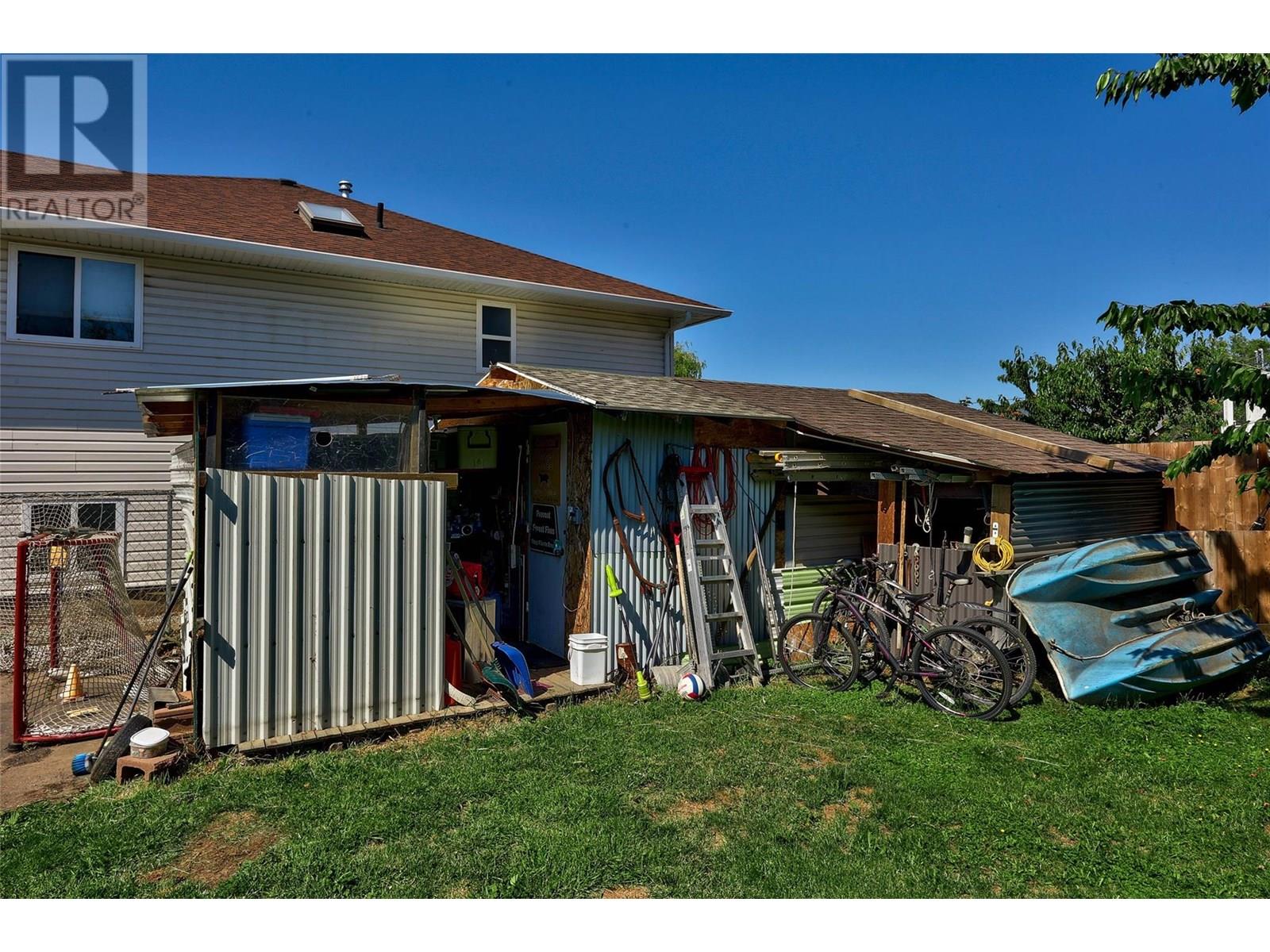 755 Crestline Street, Kamloops, British Columbia  V2B 5X2 - Photo 31 - 10351659