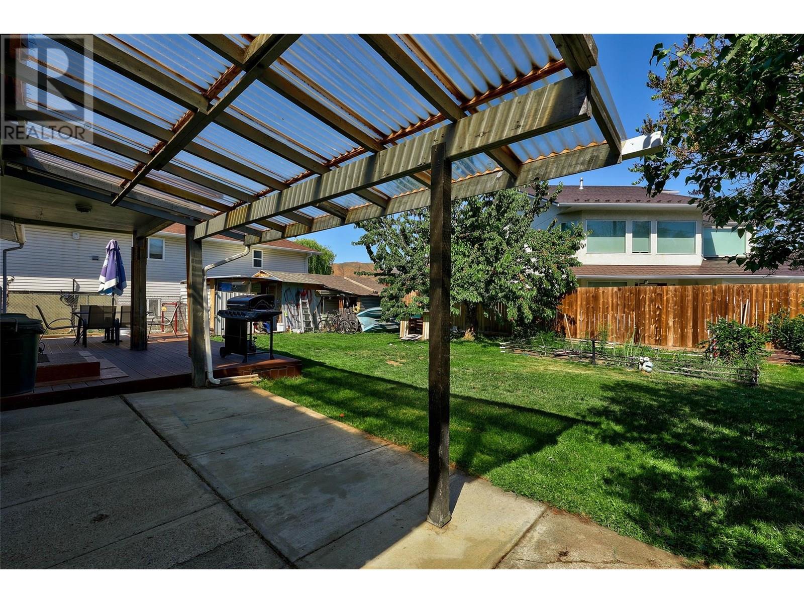 755 Crestline Street, Kamloops, British Columbia  V2B 5X2 - Photo 36 - 10351659