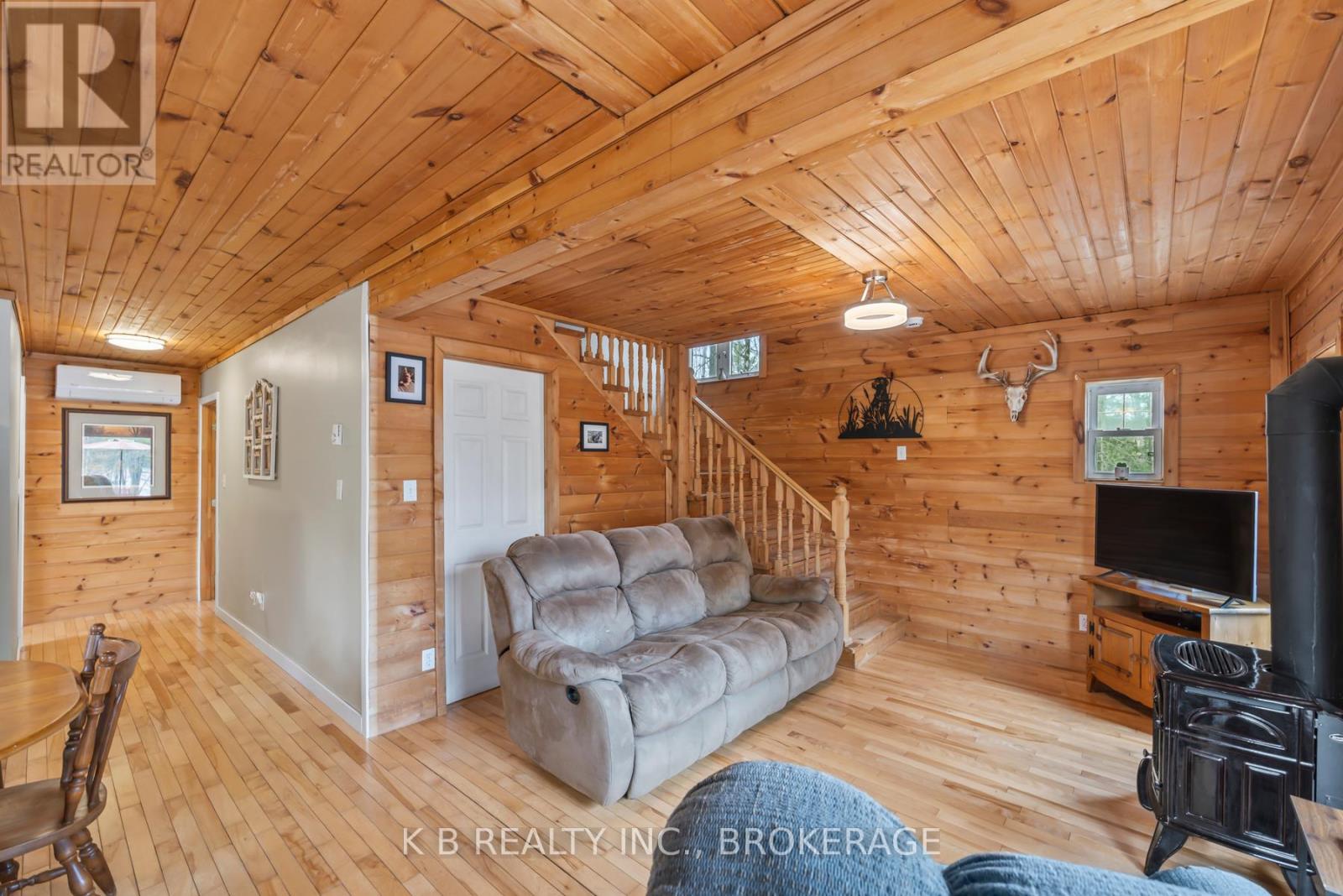 1035 Cozy Ridge Lane, Frontenac, Ontario  K0H 1W0 - Photo 9 - X12213338