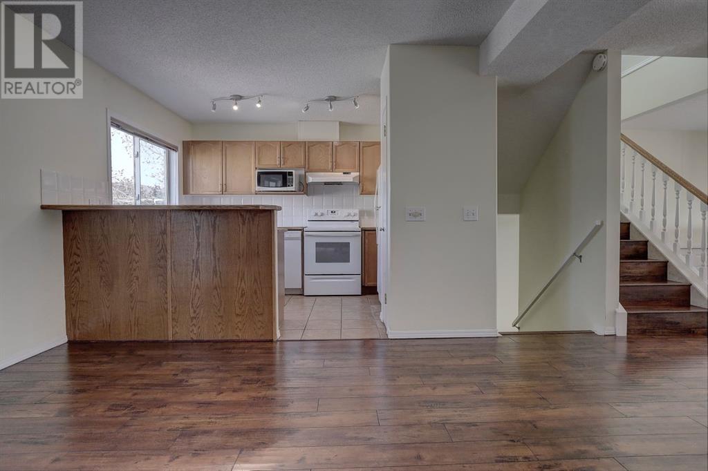 3 Millrose Place Sw, Calgary, Alberta  T2Y 3J6 - Photo 8 - A2212468
