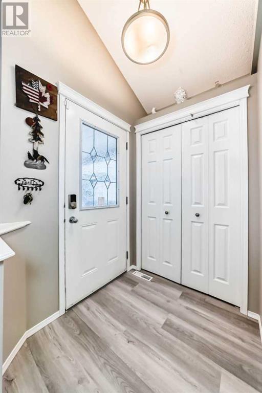 Property at 257 Everglen Rise SW image 3
