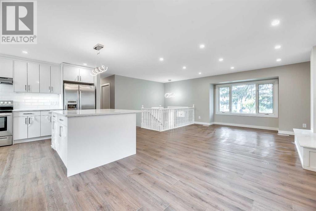 751 Rundleridge Drive Ne, Calgary, Alberta  T1Y 2L1 - Photo 5 - A2224306