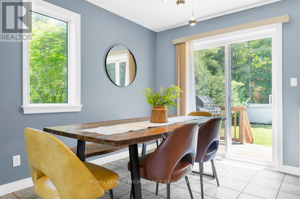 33 Hanthorn Street, Prince Edward County, Ontario  K0K 1L0 - Photo 12 - X12213351