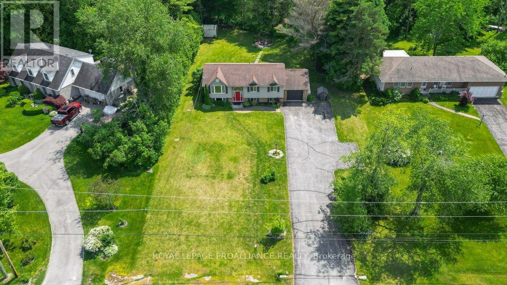 33 Hanthorn Street, Prince Edward County, Ontario  K0K 1L0 - Photo 35 - X12213351