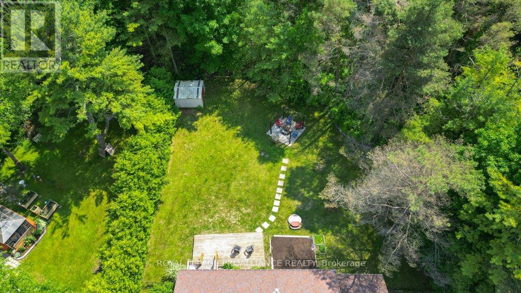 33 Hanthorn Street, Prince Edward County, Ontario  K0K 1L0 - Photo 38 - X12213351
