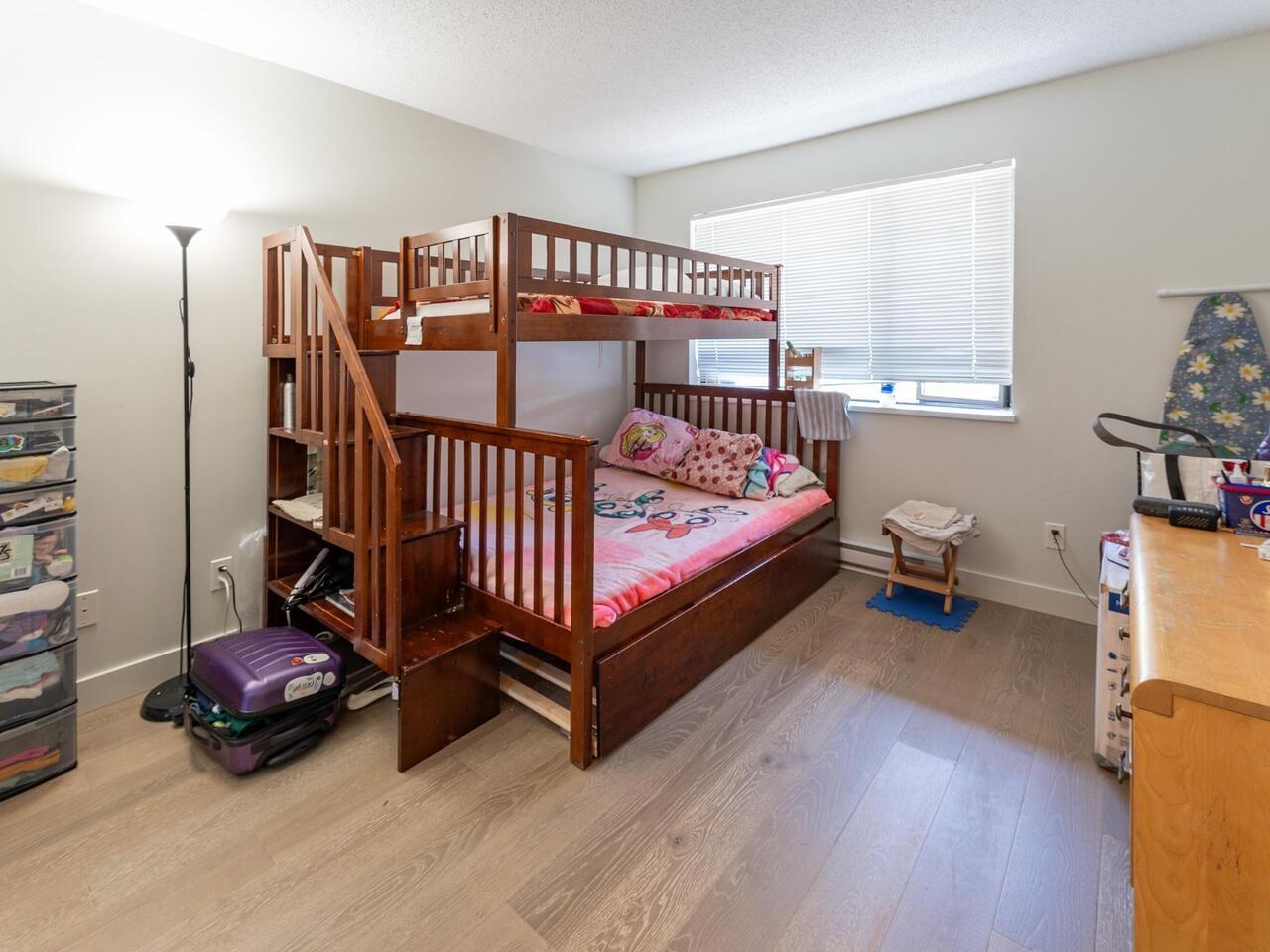 247 10838 City Parkway, Surrey, British Columbia  V3T 5X9 - Photo 10 - R3014270