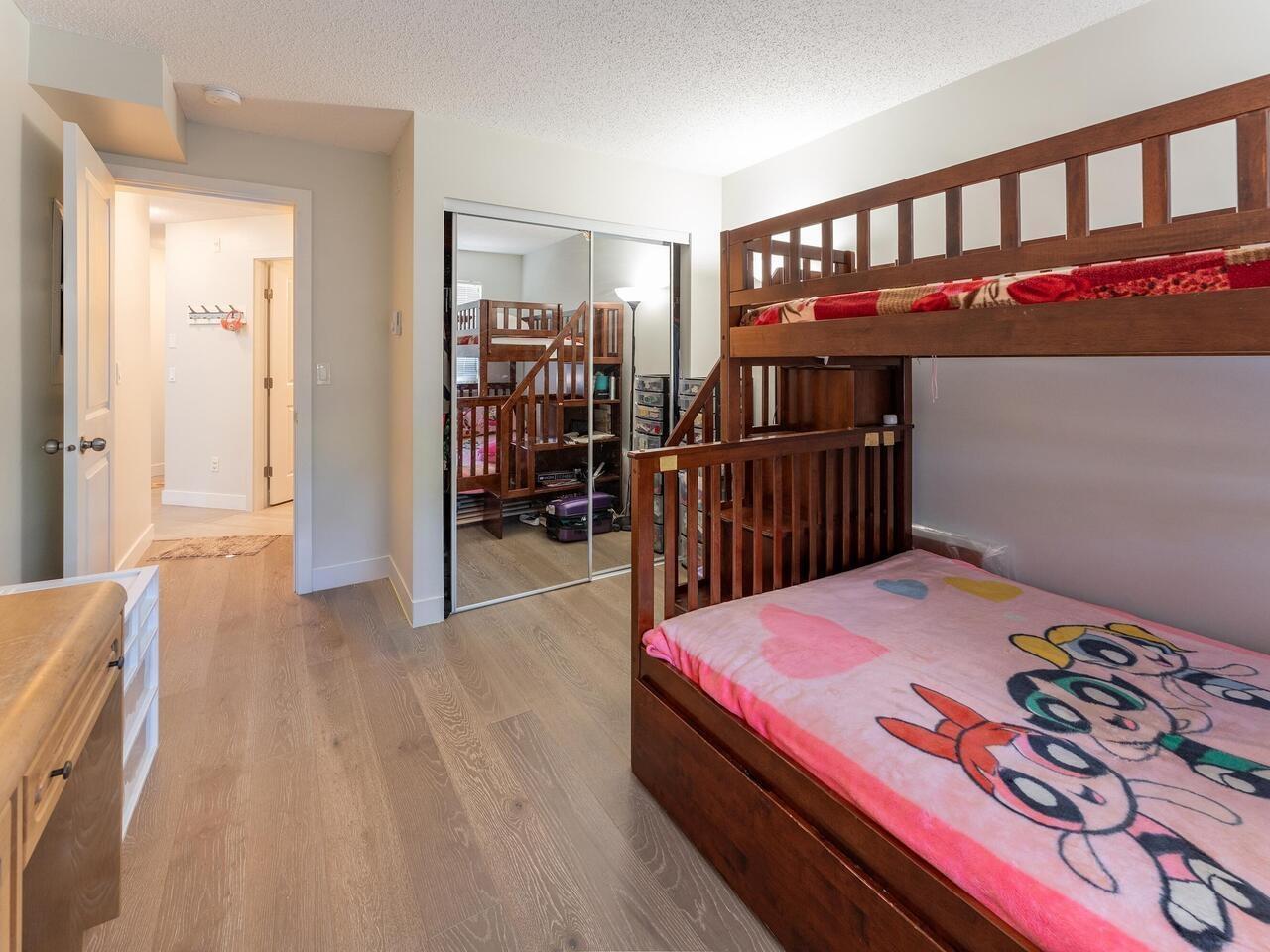 247 10838 City Parkway, Surrey, British Columbia  V3T 5X9 - Photo 11 - R3014270
