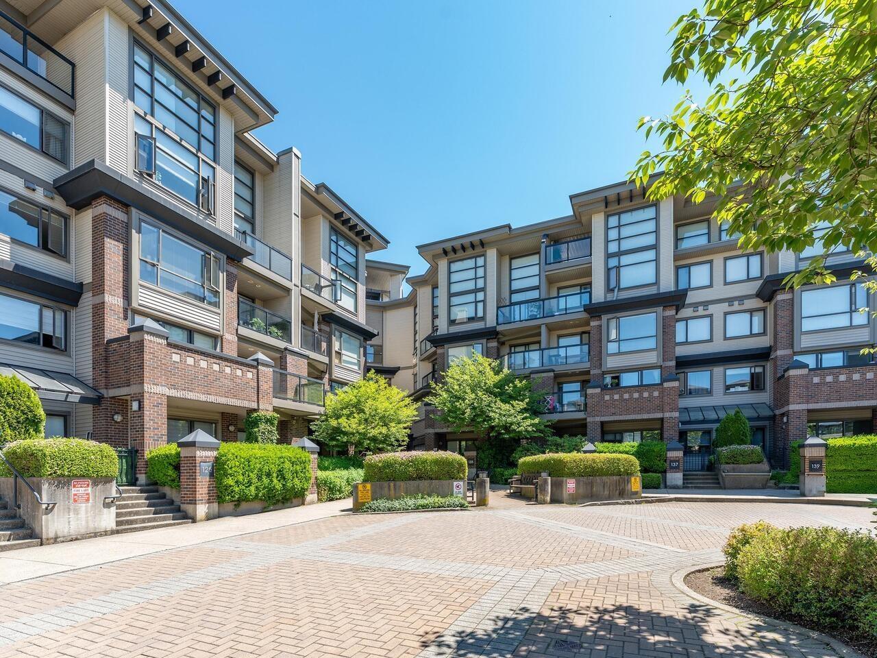 247 10838 CITY PARKWAY, Surrey, British Columbia