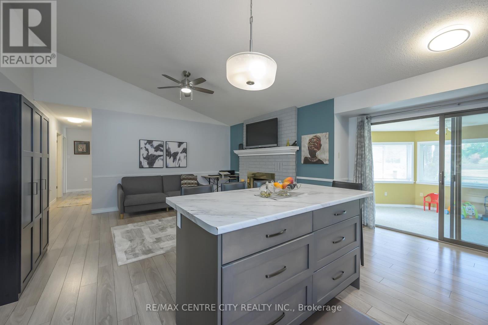 9 Bonnie Place, St. Thomas, Ontario  N5R 5W3 - Photo 16 - X12213298